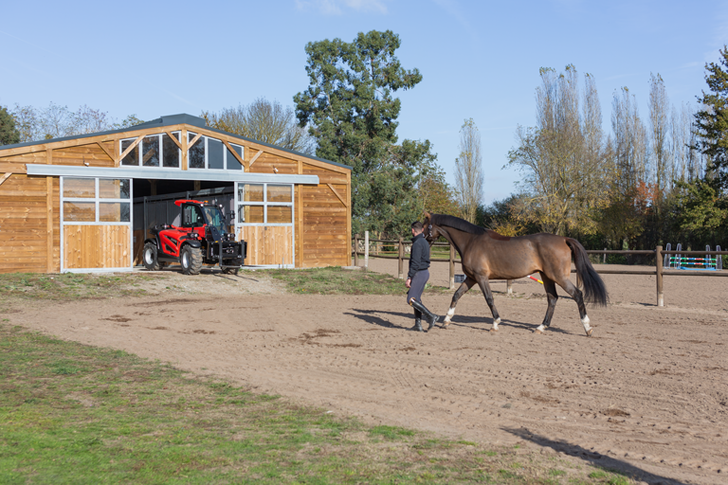 ULM Télescopique ultra compact manitou valet de ferme