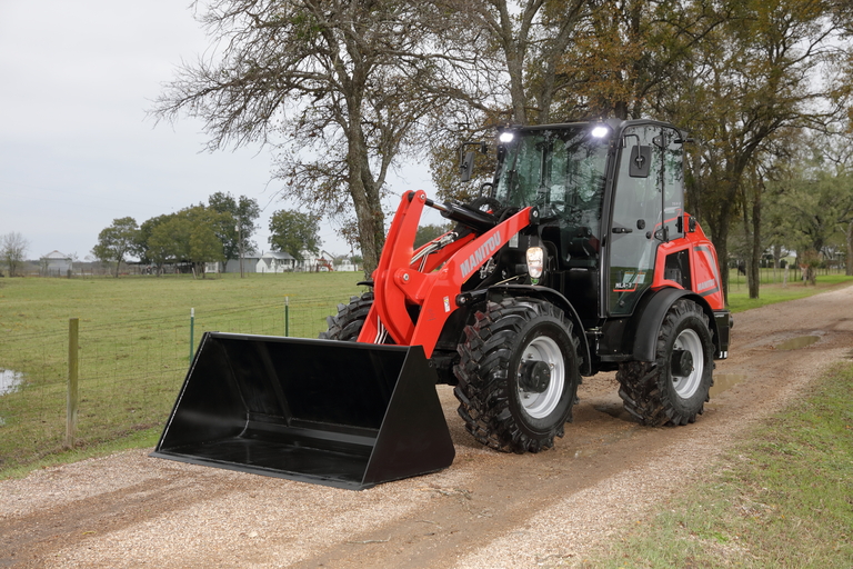 chargeuse articulée applications agricoles