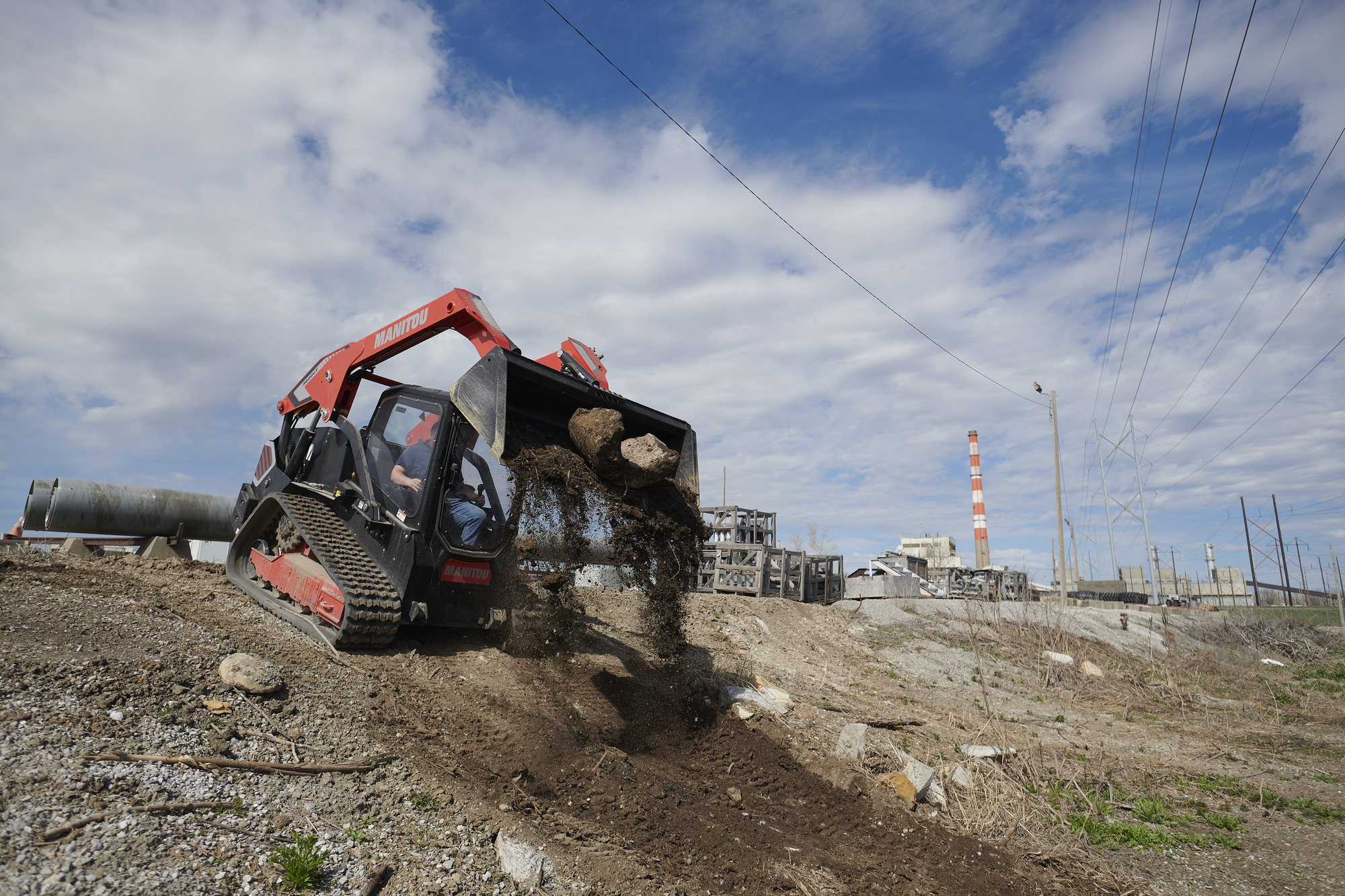 3600 VT chargeuse sur chenilles manitou