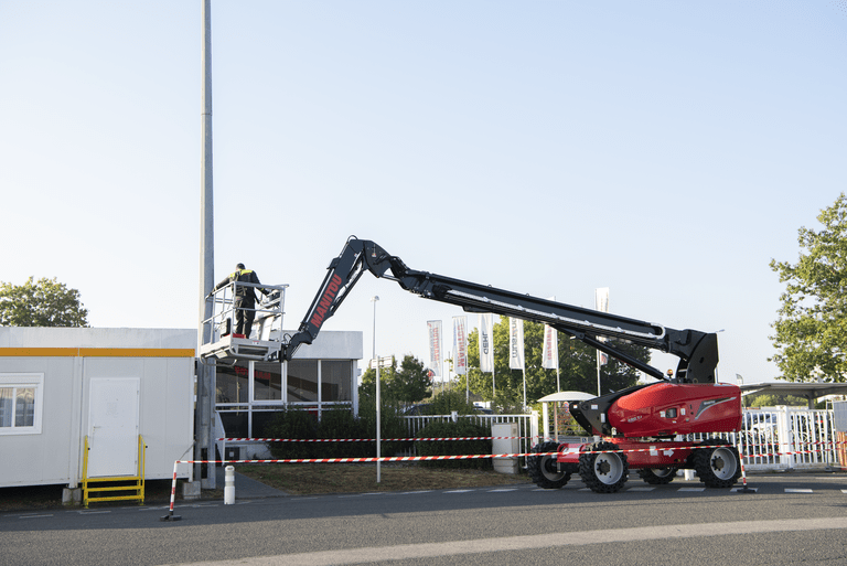 nacelle 280 TJ manitou