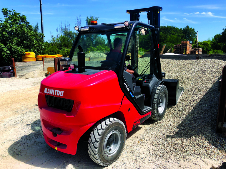 MSI 25 chariot semi industriel élévateur à mât manitou