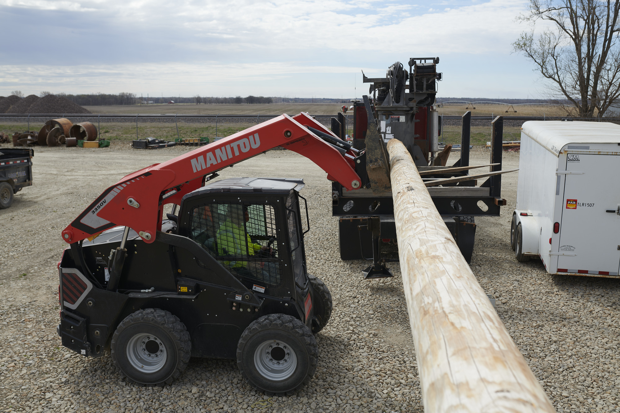 Skid sur pneus 3350 V