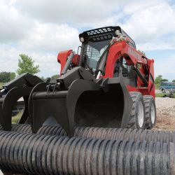 1650 R chargeuse compacte sur pneus manitou