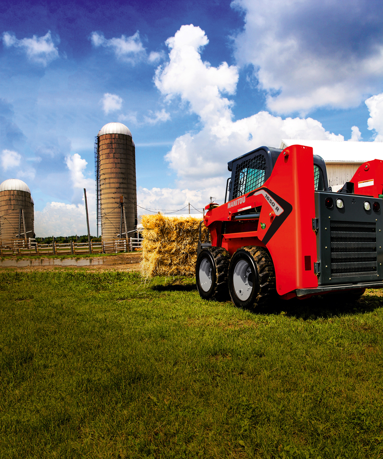 Chargeuse sur pneus application agricole manitou