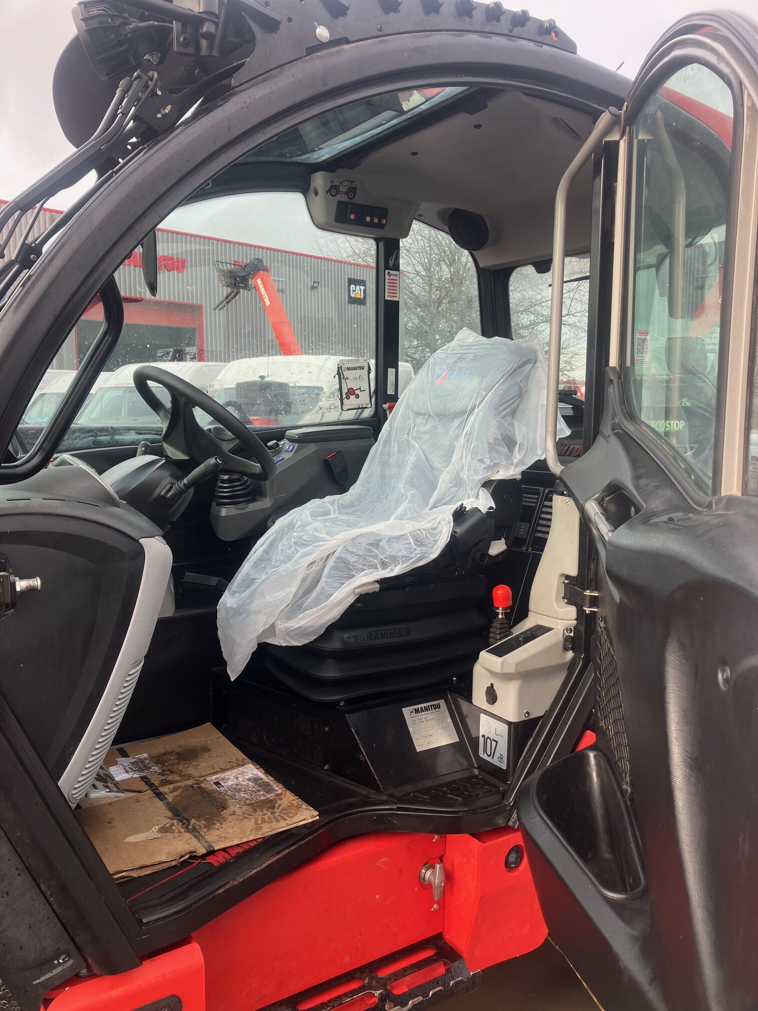 intérieur chariot occasion manitou