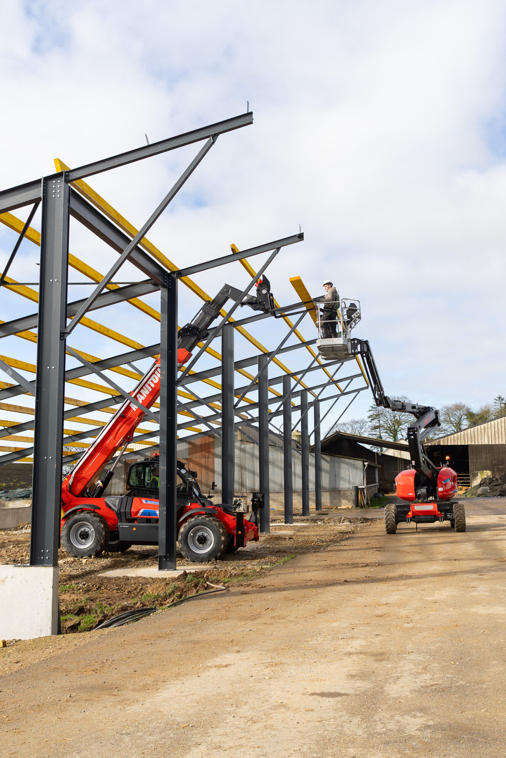 Chariot télescopique électrique construction